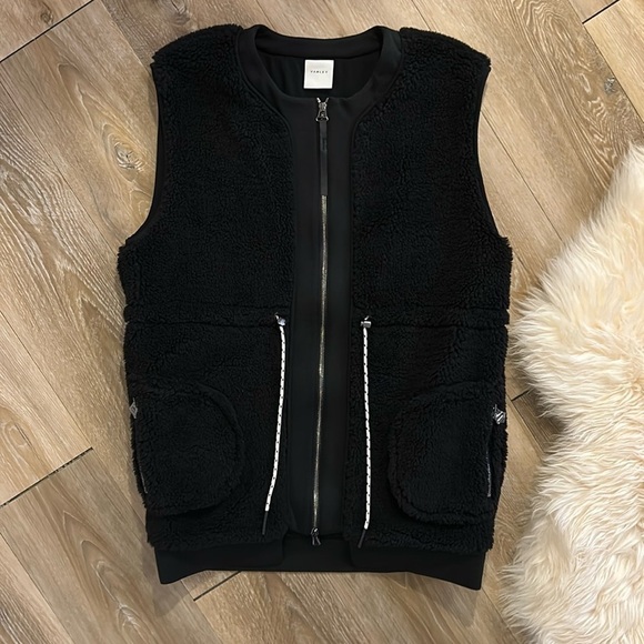 Varley Perry Gillet Sherpa Fleece Vest Black - Picture 3 of 8